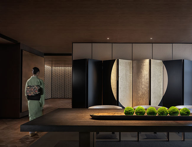 KUROGI - Michelin-starred Japanese restaurant by CCD / Cheng Chung Design (HK)