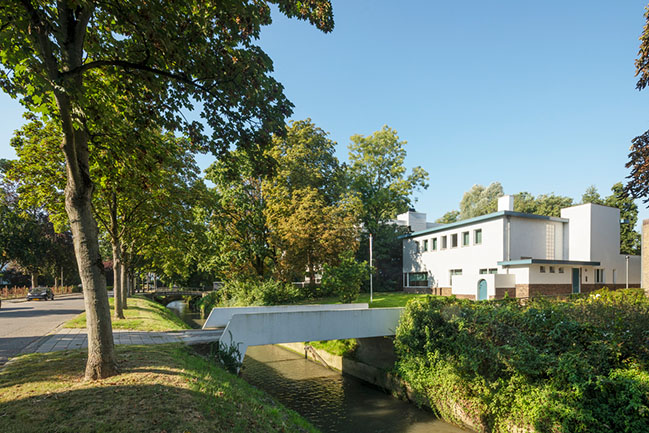 Appartmentvilla Parklaan Sittard by Humblé Martens Willems Architecten