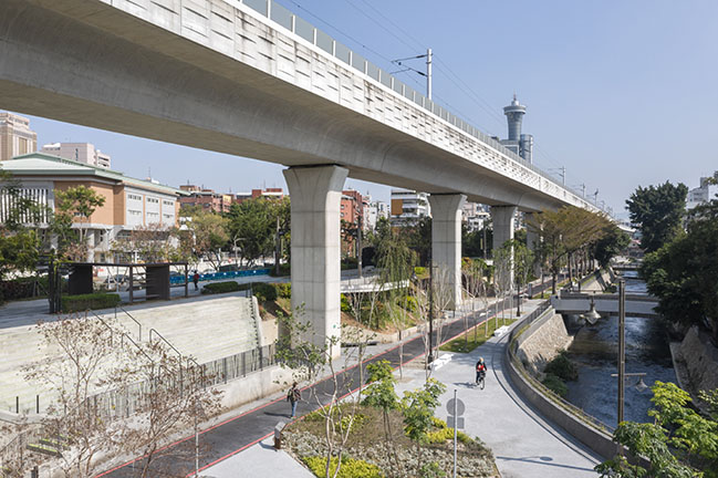 Mecanoo's Taichung Green Corridor reuses old railway to connect the different parts of the city