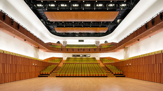 Henning Larsen-designed Shaw Auditorium opens at HKUST