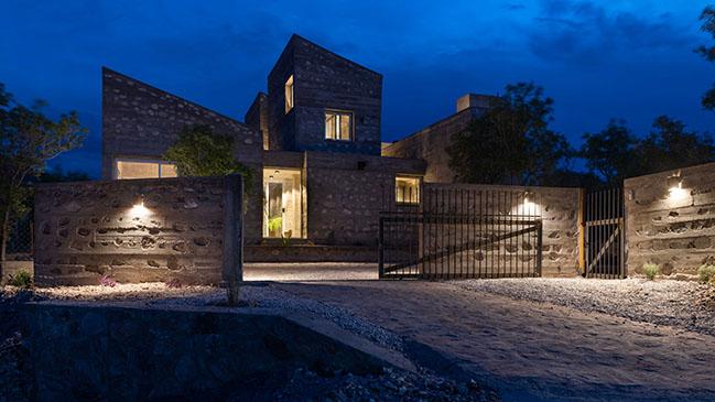 House DP in the mountain by Nanzer+Vitas