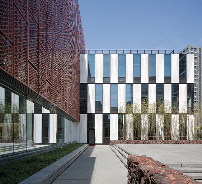 UAD Campus in ZITOWN | A People-Friendly, Poetic Prefabricated Building