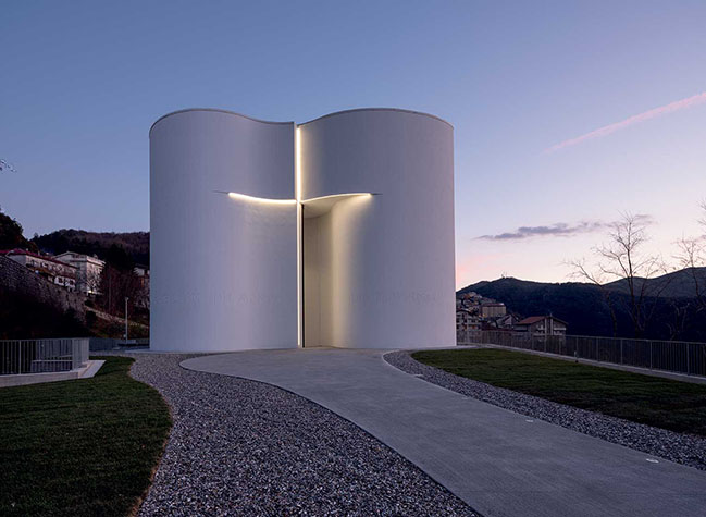 Santa Maria Goretti Church by Mario Cucinella Architects