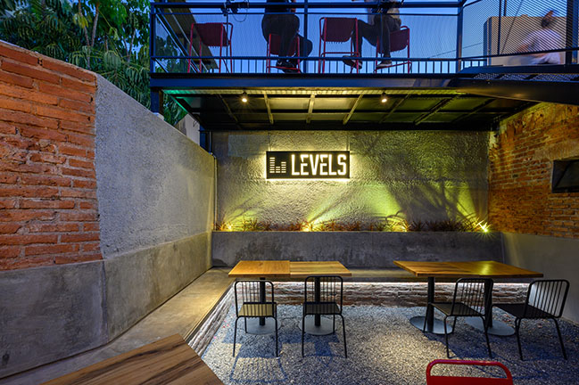Levels Bar của MURO Arquitectos
