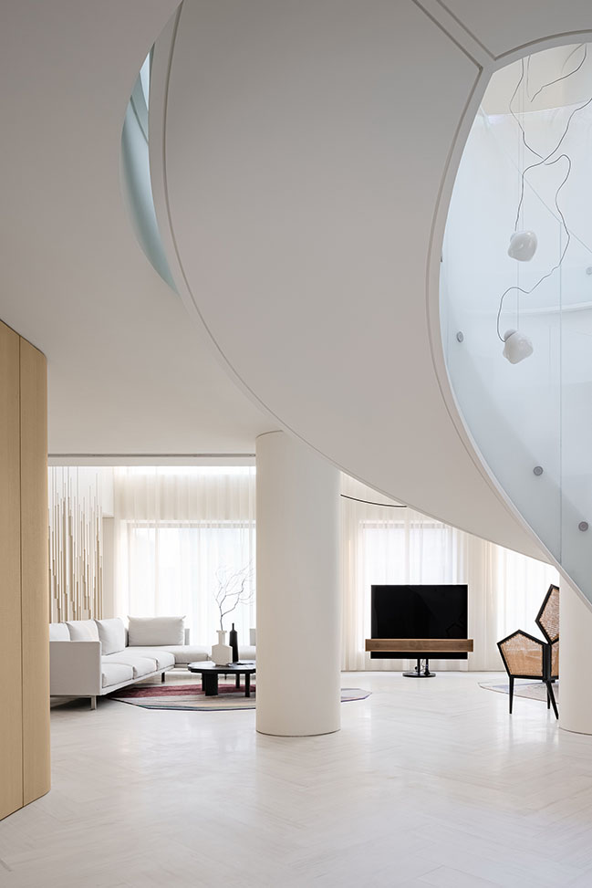 Zhejiang Private Penthouse by YuQiang and Partners, EK Design
