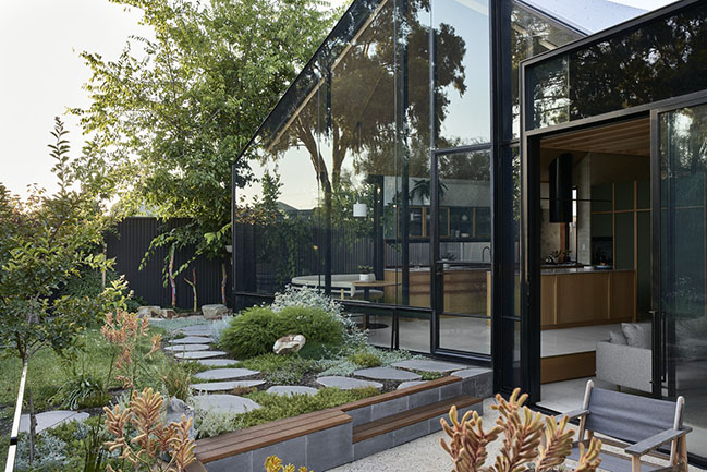 Parkside Residence by Ashley Halliday Architects