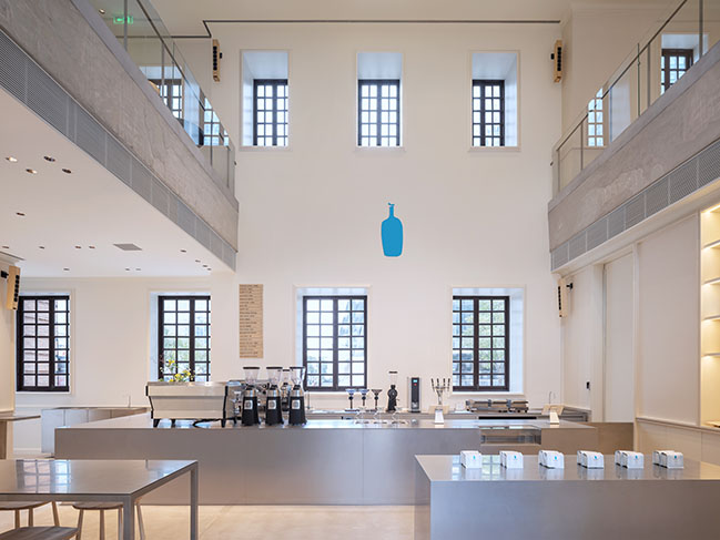 Blue Bottle Coffee Shanghai Cafe by Jo Nagasaka / Schemata Architects