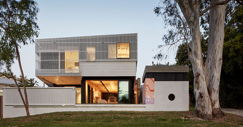 Uxbridge House by Tim Stewart Architects