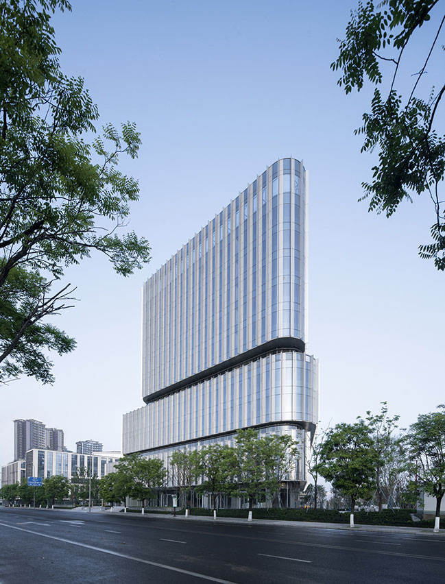 10 Design completes Haisco Plaza - A Green Community Centre in Chengdu