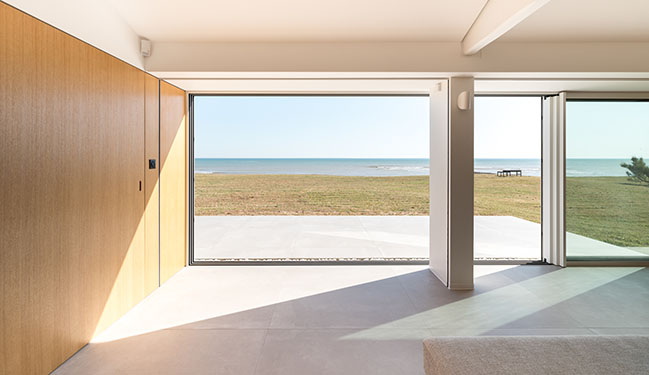 A House with a View by Martins | Afonso atelier de design