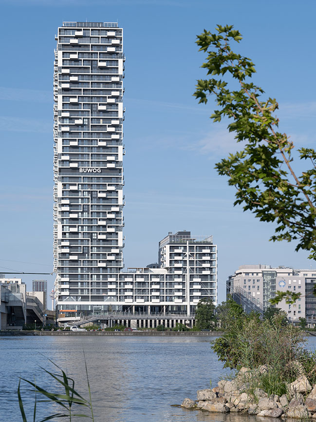 Marina Tower by Zechner / Zechner