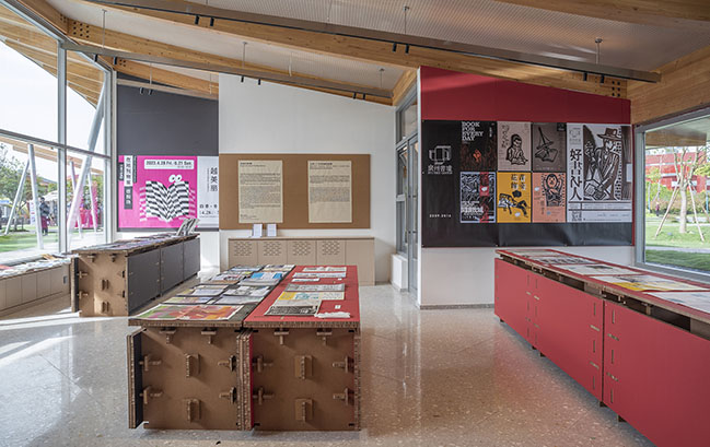 Cardboard-formed Exhibition Space 2.0 - Xinyang Book Market: Books N Tea by LUO studio