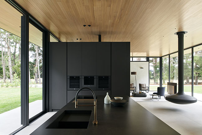 Winter Creek by sense of space [SOS Architects]