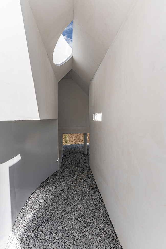 Concrete Pavilion by LIN architecture