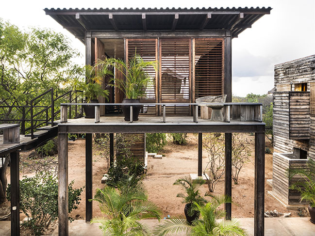 Falcon House by PAT. architetti associati | An off-grid house in Kenya