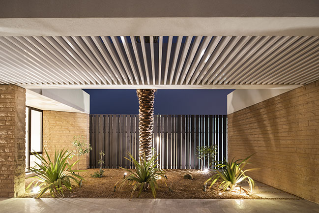 KitKat House by AlHumaidhi Architects