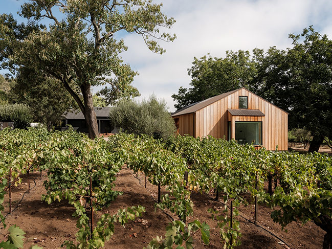 Wine Country Barn by Malcolm Davis Architecture