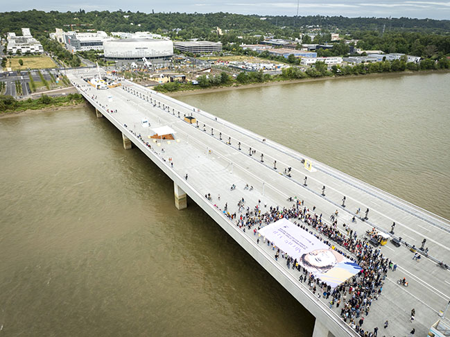 Simone Veil Bridge by OMA / Rem Koolhaas and Chris van Duijn opened in Bordeaux