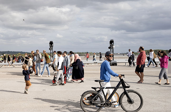 Simone Veil Bridge by OMA / Rem Koolhaas and Chris van Duijn opened in Bordeaux