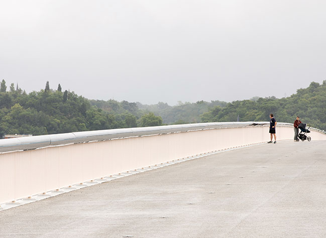 Simone Veil Bridge by OMA / Rem Koolhaas and Chris van Duijn opened in Bordeaux