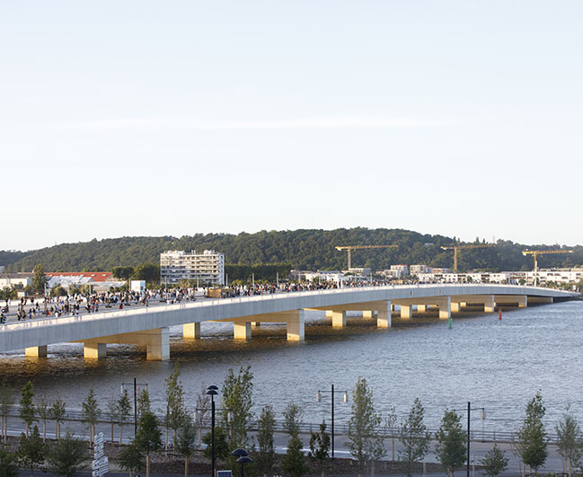 Simone Veil Bridge by OMA / Rem Koolhaas and Chris van Duijn opened in Bordeaux