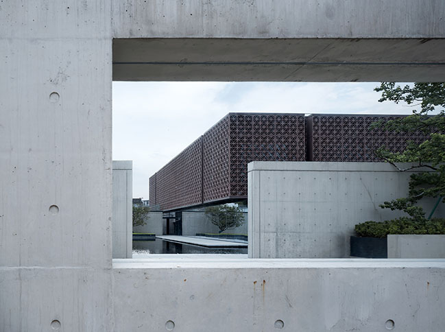 Cai Yuanpei Square and Jiemin Library by UAD