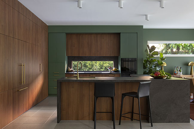 Stunning Home Transformation in Malvern East: From Neutral Palette to Vibrant Elegance