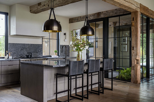 Pioneer Ranch by Farmer Payne Architects | Discover Rustic Charm and Contemporary Elegance