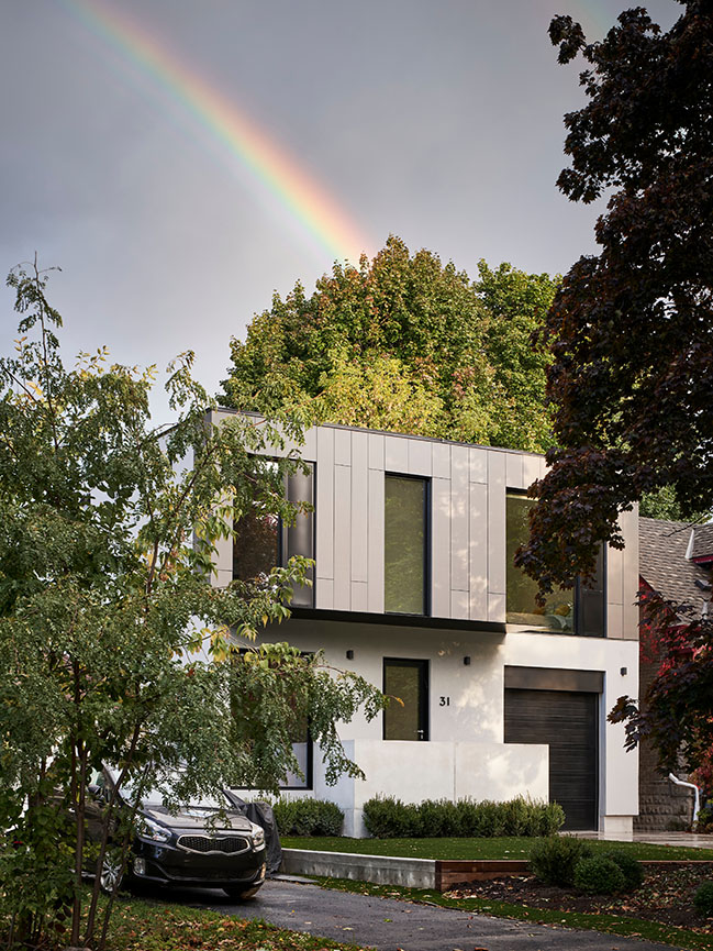 Eglington W House by StudioAC | A Minimalist Box Enhancing Social Spaces