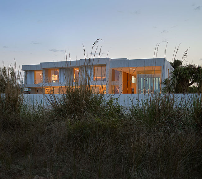 Dune House by Ramón Esteve Estudio | A Contemporary Take on Mediterranean Architecture