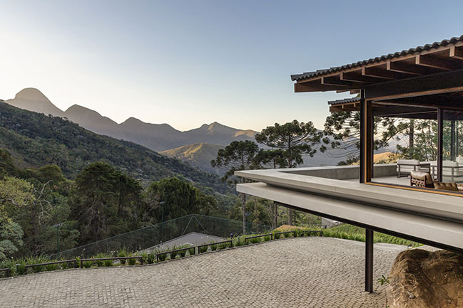 Casa RMO by Magarão + Lindenberg Arq | A Masterpiece of Nature-Inspired Design