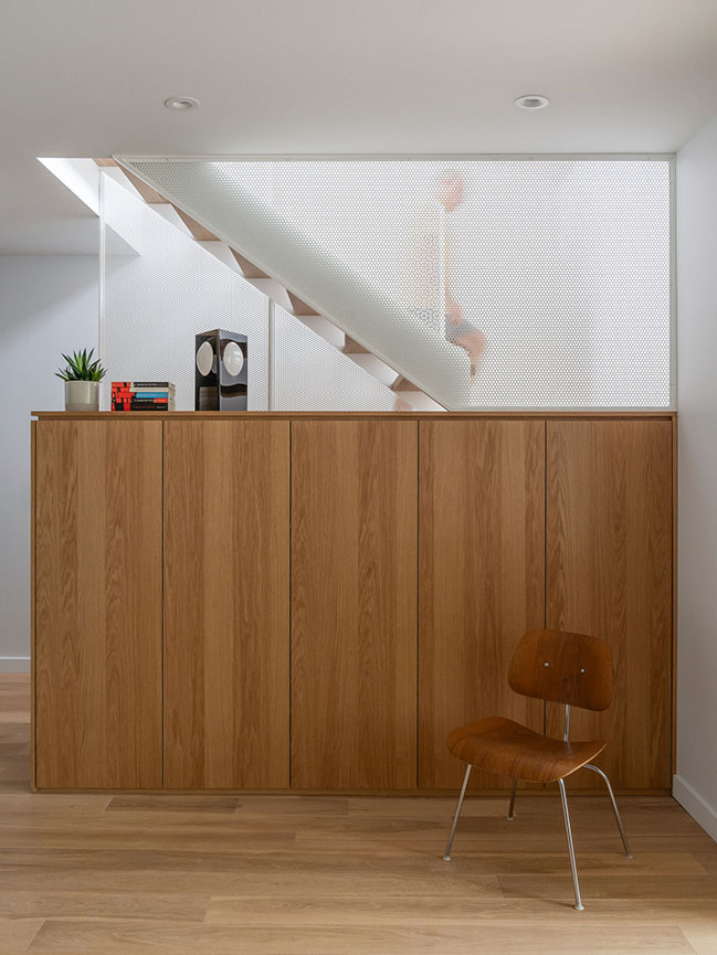 Le Petit Merlot by _naturehumaine | A Stunning Renovation and Expansion of a 1920s Duplex in Plateau Mont-Royal