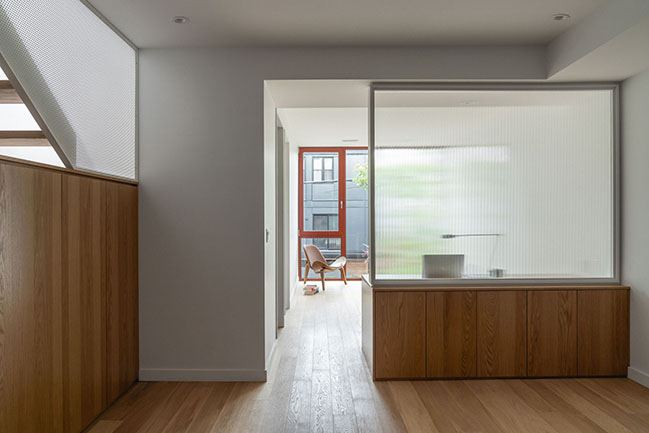 Le Petit Merlot by _naturehumaine | A Stunning Renovation and Expansion of a 1920s Duplex in Plateau Mont-Royal