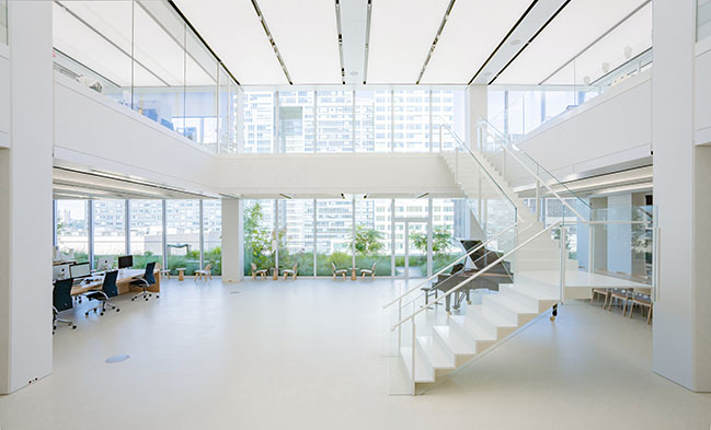 Foster + Partners and Neri Oxman complete the innovative design lab for OXMAN in New York City