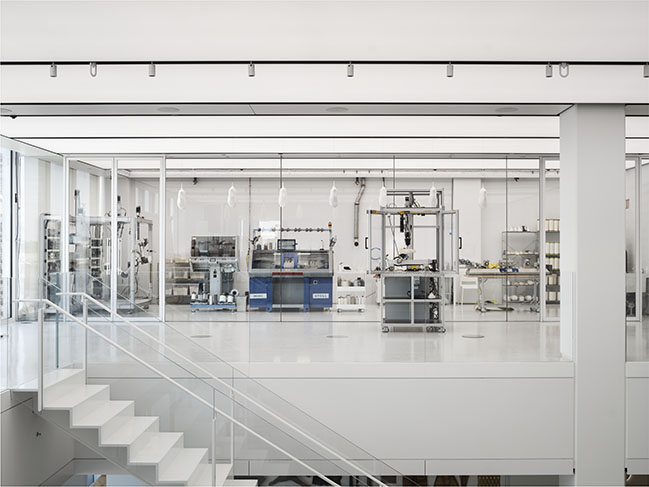 Foster + Partners and Neri Oxman complete the innovative design lab for OXMAN in New York City