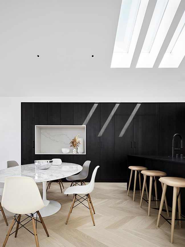 House of Light and Shadow by William Duff Architects (WDA)