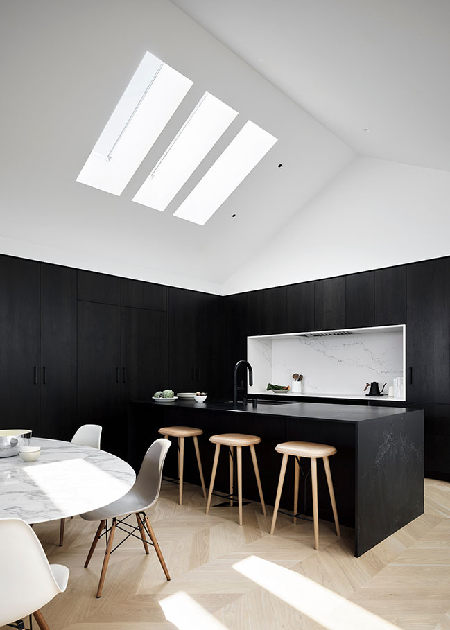 House of Light and Shadow by William Duff Architects (WDA)