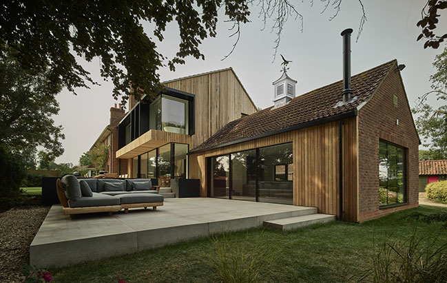 The Old Rectory by ID Architecture | Harmonious Fusion of Historic Charm and Contemporary Design