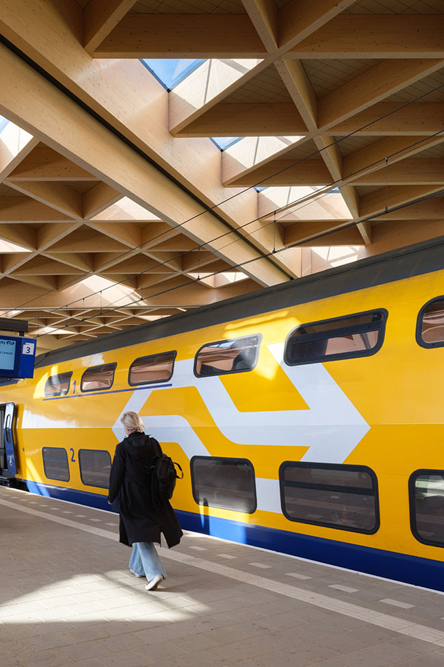 Ede-Wageningen Train Station by Mecanoo and Royal HaskoningDHV