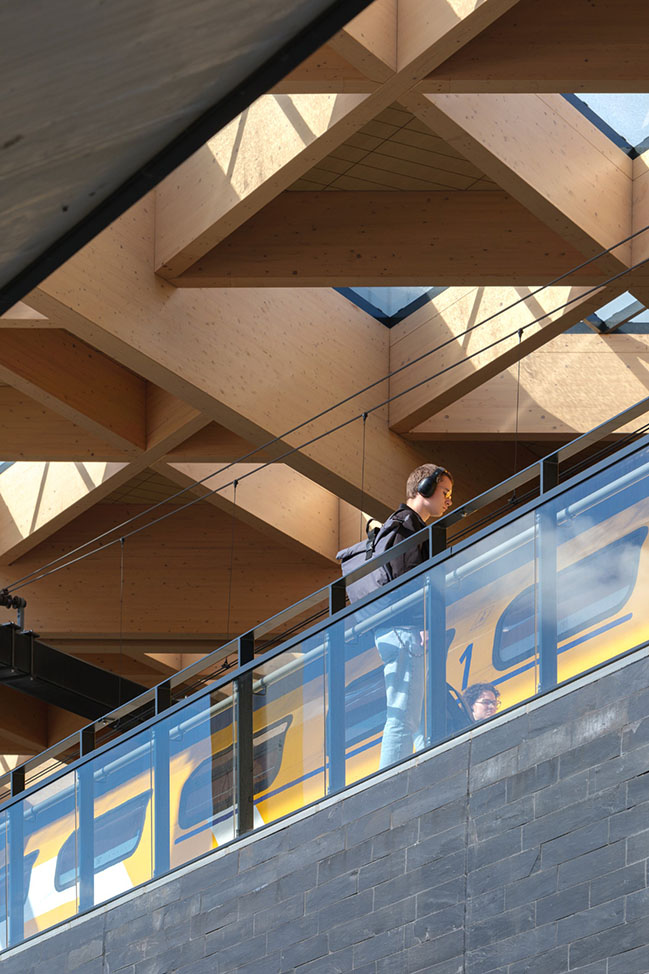 Ede-Wageningen Train Station by Mecanoo and Royal HaskoningDHV