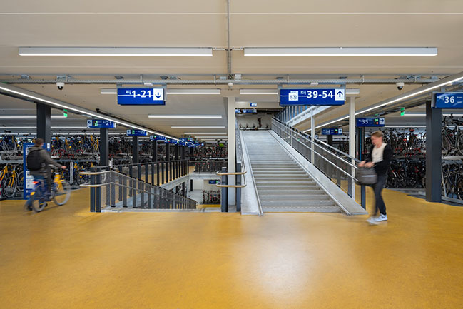 Ede-Wageningen Train Station by Mecanoo and Royal HaskoningDHV