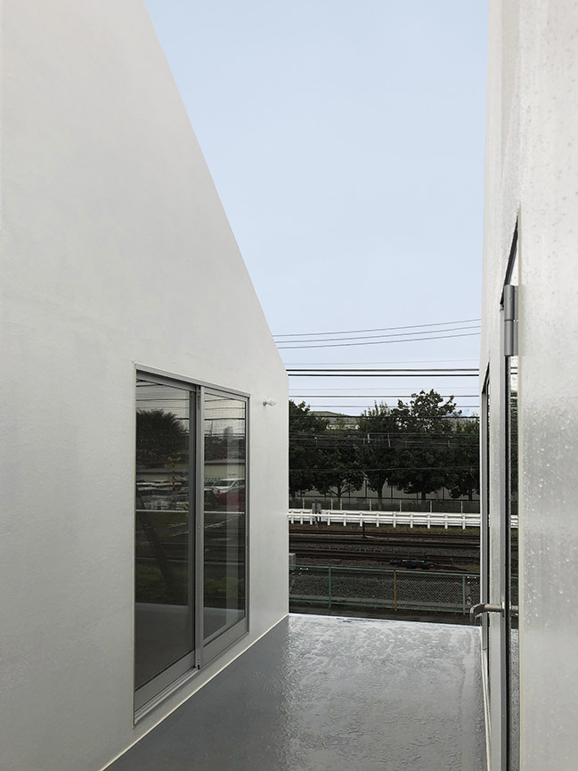 Kumagaya House by HIROO OKUBO / CHOP+ARCHI