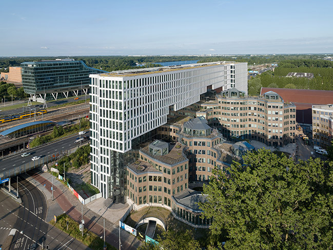 Tripolis Park by MVRDV is complete: Aldo van Eyck's final work renovated and protected by an office landscraper