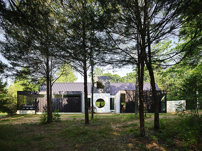 Studio Becker Xu Designs The Dogtrot House for a Seamless Indoor-Outdoor Way of Life