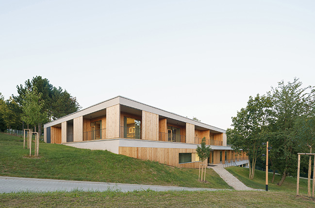 Children's Hospice House for Julia by ČTYŘSTĚN