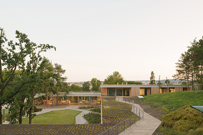 Children's Hospice House for Julia by ČTYŘSTĚN