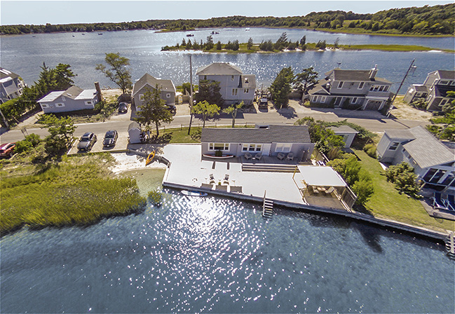 Cottage at Towd Point Little Beach by TRA studio architecture