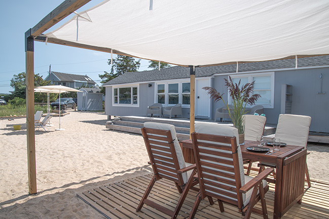 Cottage at Towd Point Little Beach by TRA studio architecture