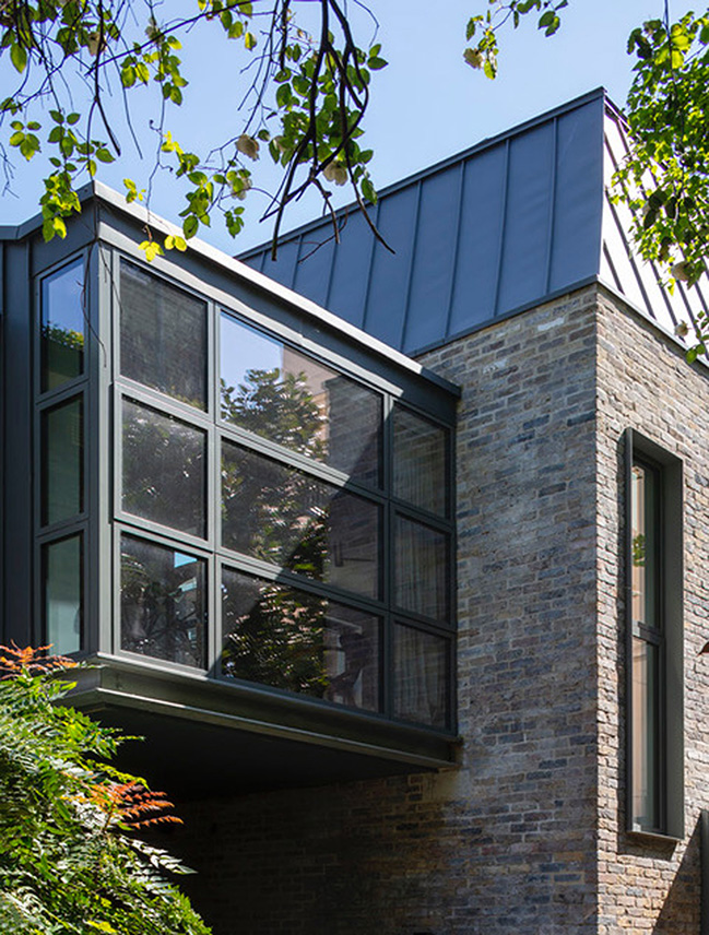 London Solar Townhouse by Archi-Tectonics