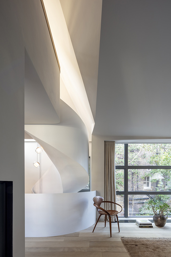 London Solar Townhouse by Archi-Tectonics